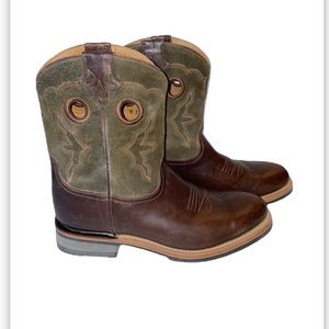 Lucchese Ruth Short Horseman Barn Boot